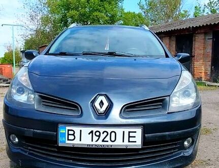 Сірий Рено Кліо, об'ємом двигуна 1.5 л та пробігом 168 тис. км за 4200 $, фото 1 на Automoto.ua