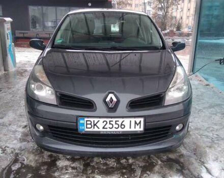 Серый Рено Клио, объемом двигателя 1.2 л и пробегом 320 тыс. км за 3800 $, фото 1 на Automoto.ua