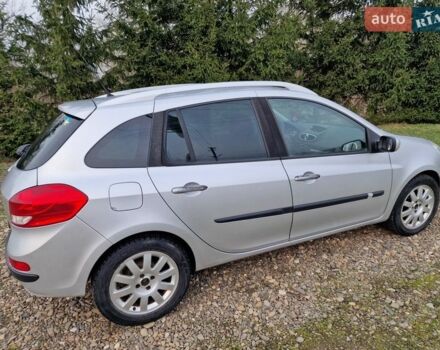 Серый Рено Клио, объемом двигателя 1.2 л и пробегом 212 тыс. км за 4200 $, фото 1 на Automoto.ua