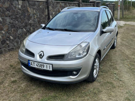 Серый Рено Клио, объемом двигателя 1.1 л и пробегом 189 тыс. км за 5200 $, фото 1 на Automoto.ua