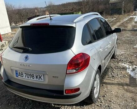 Серый Рено Клио, объемом двигателя 1.2 л и пробегом 210 тыс. км за 4400 $, фото 1 на Automoto.ua