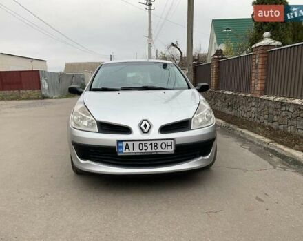 Серый Рено Клио, объемом двигателя 1.1 л и пробегом 180 тыс. км за 4900 $, фото 1 на Automoto.ua