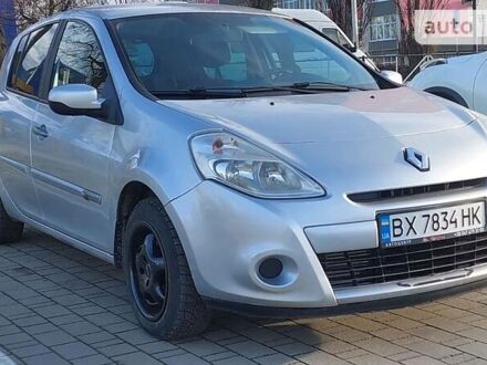 Рено Кліо 2009 у Хмельницькому на Automoto.ua Сірий Рено Кліо, об'ємом двигуна 1.5 л та пробігом 161 тис. км за 4900 $, фото 1 на Automoto.ua
