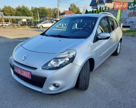 Серый Рено Клио, объемом двигателя 1.2 л и пробегом 174 тыс. км за 5550 $, фото 1 на Automoto.ua