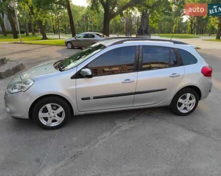 Сірий Рено Кліо, об'ємом двигуна 1.15 л та пробігом 217 тис. км за 4600 $, фото 1 на Automoto.ua