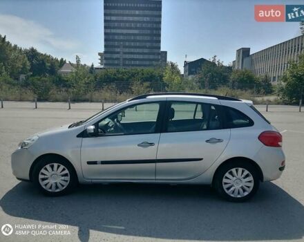 Сірий Рено Кліо, об'ємом двигуна 1.46 л та пробігом 296 тис. км за 4800 $, фото 1 на Automoto.ua