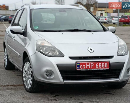 Серый Рено Клио, объемом двигателя 1.6 л и пробегом 166 тыс. км за 7200 $, фото 1 на Automoto.ua