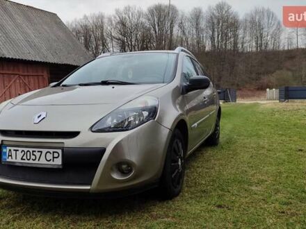 Рено Кліо 2010 у Калуше на Automoto.ua Сірий Рено Кліо, об'ємом двигуна 1.5 л та пробігом 283 тис. км за 5450 $, фото 1 на Automoto.ua