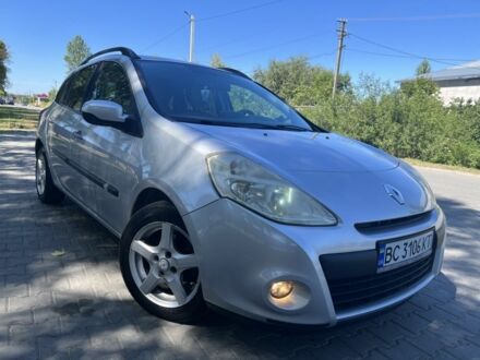 Серый Рено Клио, объемом двигателя 0 л и пробегом 267 тыс. км за 4598 $, фото 1 на Automoto.ua