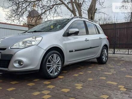 Рено Кліо 2010 у Рівному на Automoto.ua Сірий Рено Кліо, об'ємом двигуна 1.5 л та пробігом 212 тис. км за 5600 $, фото 1 на Automoto.ua