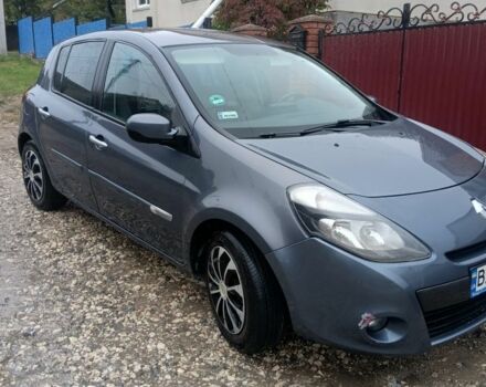 Сірий Рено Кліо, об'ємом двигуна 1.5 л та пробігом 150 тис. км за 5520 $, фото 1 на Automoto.ua