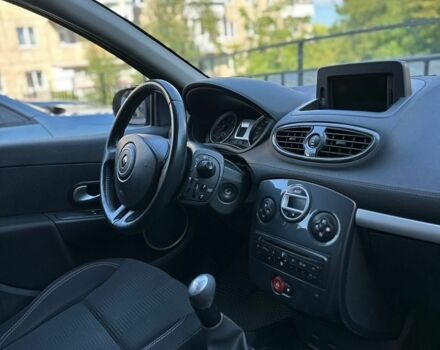Сірий Рено Кліо, об'ємом двигуна 1.46 л та пробігом 185 тис. км за 4500 $, фото 1 на Automoto.ua