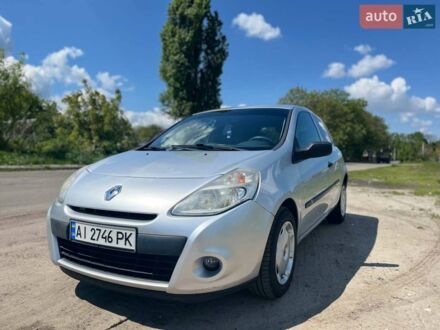 Сірий Рено Кліо, об'ємом двигуна 1.5 л та пробігом 210 тис. км за 4500 $, фото 1 на Automoto.ua