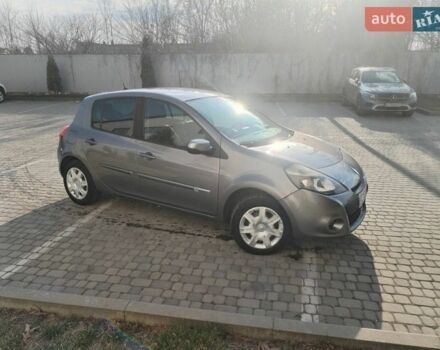 Сірий Рено Кліо, об'ємом двигуна 1.5 л та пробігом 211 тис. км за 5200 $, фото 1 на Automoto.ua