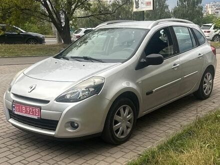 Сірий Рено Кліо, об'ємом двигуна 1.6 л та пробігом 143 тис. км за 6900 $, фото 1 на Automoto.ua