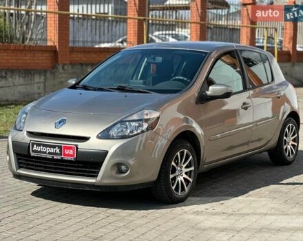 Серый Рено Клио, объемом двигателя 1.5 л и пробегом 243 тыс. км за 5690 $, фото 1 на Automoto.ua