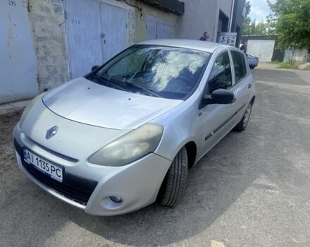 Сірий Рено Кліо, об'ємом двигуна 1.5 л та пробігом 220 тис. км за 3700 $, фото 1 на Automoto.ua