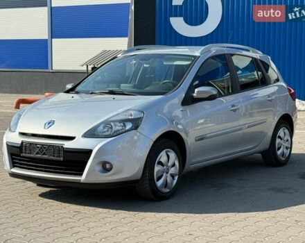 Серый Рено Клио, объемом двигателя 0 л и пробегом 207 тыс. км за 5650 $, фото 1 на Automoto.ua