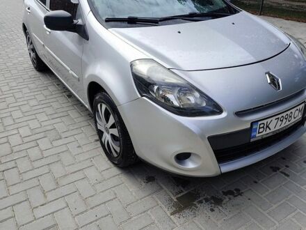 Сірий Рено Кліо, об'ємом двигуна 1.15 л та пробігом 94 тис. км за 5000 $, фото 1 на Automoto.ua