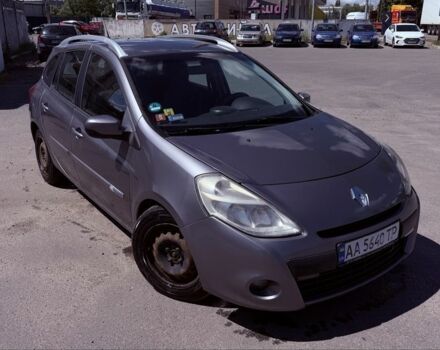 Серый Рено Клио, объемом двигателя 1.5 л и пробегом 250 тыс. км за 3950 $, фото 1 на Automoto.ua