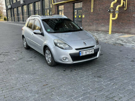 Серый Рено Клио, объемом двигателя 1.6 л и пробегом 150 тыс. км за 4900 $, фото 1 на Automoto.ua