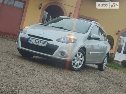 Рено Кліо 2012 у Костополе на Automoto.ua Сірий Рено Кліо, об'ємом двигуна 1.5 л та пробігом 217 тис. км за 5750 $, фото 1 на Automoto.ua