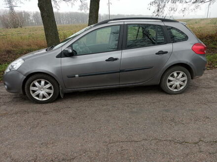 Рено Клио 2012 в Овруче на Automoto.ua Серый Рено Клио, объемом двигателя 1.5 л и пробегом 164 тыс. км за 6400 $, фото 1 на Automoto.ua