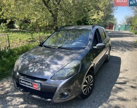 Серый Рено Клио, объемом двигателя 1.5 л и пробегом 328 тыс. км за 5490 $, фото 1 на Automoto.ua