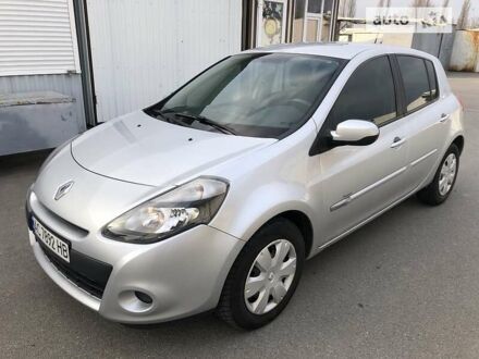 Рено Кліо 2012 у Луцьку на Automoto.ua Сірий Рено Кліо, об'ємом двигуна 1.5 л та пробігом 200 тис. км за 6200 $, фото 1 на Automoto.ua