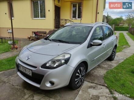 Серый Рено Клио, объемом двигателя 1.5 л и пробегом 160 тыс. км за 6500 $, фото 1 на Automoto.ua