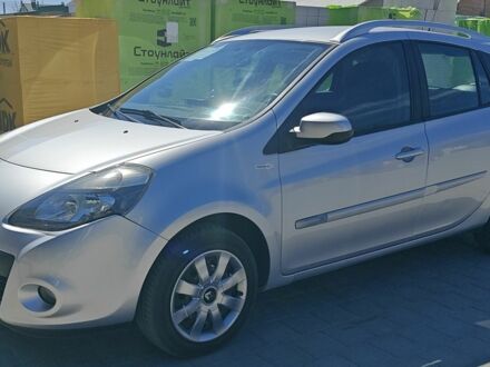 Сірий Рено Кліо, об'ємом двигуна 1.5 л та пробігом 206 тис. км за 5700 $, фото 1 на Automoto.ua