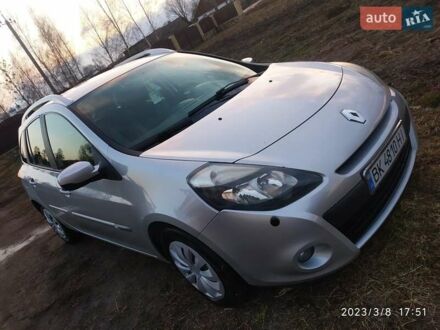 Серый Рено Клио, объемом двигателя 1.5 л и пробегом 209 тыс. км за 5850 $, фото 1 на Automoto.ua