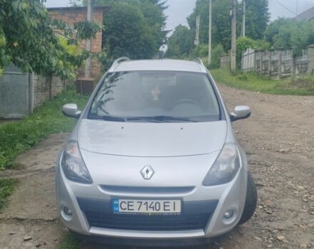 Серый Рено Клио, объемом двигателя 0 л и пробегом 221 тыс. км за 5504 $, фото 1 на Automoto.ua