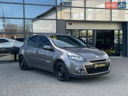 Серый Рено Клио, объемом двигателя 1.15 л и пробегом 116 тыс. км за 6400 $, фото 1 на Automoto.ua