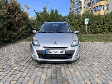 Сірий Рено Кліо, об'ємом двигуна 1.5 л та пробігом 197 тис. км за 5502 $, фото 1 на Automoto.ua