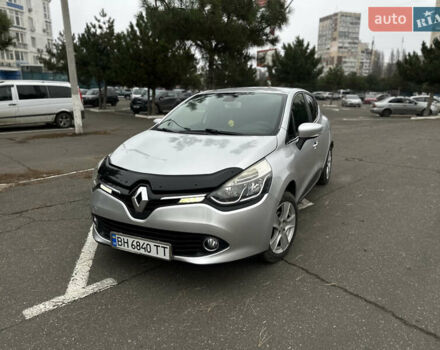 Серый Рено Клио, объемом двигателя 0.9 л и пробегом 250 тыс. км за 6000 $, фото 1 на Automoto.ua