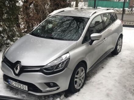 Рено Клио 2016 в Львове на Automoto.ua Серый Рено Клио, объемом двигателя 0.15 л и пробегом 118 тыс. км за 9700 $, фото 1 на Automoto.ua