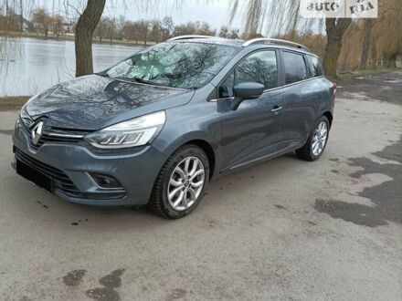 Рено Клио 2017 в Ровно на Automoto.ua Серый Рено Клио, объемом двигателя 1.5 л и пробегом 104 тыс. км за 12300 $, фото 1 на Automoto.ua