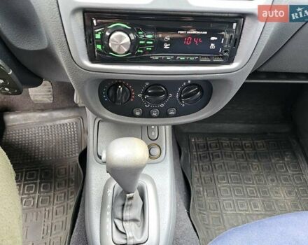 Синий Рено Клио, объемом двигателя 1.39 л и пробегом 230 тыс. км за 2999 $, фото 14 на Automoto.ua