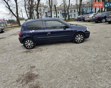 Синий Рено Клио, объемом двигателя 1.39 л и пробегом 230 тыс. км за 2999 $, фото 4 на Automoto.ua