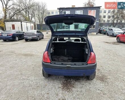 Синий Рено Клио, объемом двигателя 1.39 л и пробегом 230 тыс. км за 2999 $, фото 8 на Automoto.ua