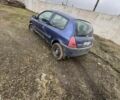 Синий Рено Клио, объемом двигателя 1.2 л и пробегом 250 тыс. км за 700 $, фото 2 на Automoto.ua
