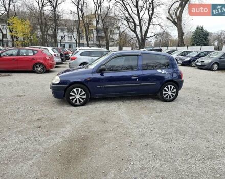 Синий Рено Клио, объемом двигателя 1.39 л и пробегом 230 тыс. км за 2999 $, фото 1 на Automoto.ua
