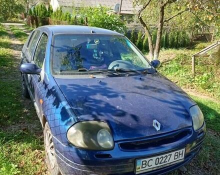 Синий Рено Клио, объемом двигателя 1.39 л и пробегом 200 тыс. км за 2500 $, фото 2 на Automoto.ua