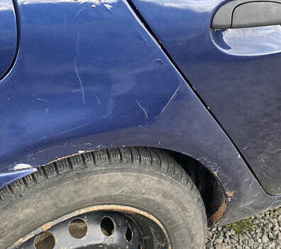 Синий Рено Клио, объемом двигателя 1.2 л и пробегом 267 тыс. км за 2450 $, фото 4 на Automoto.ua