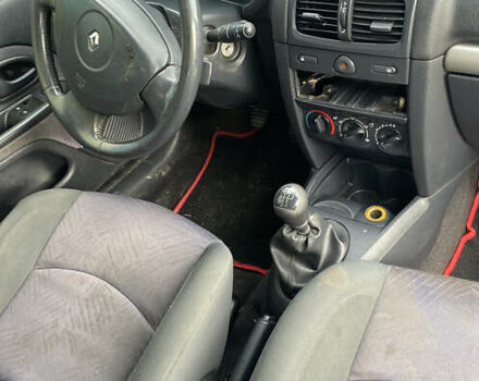 Синий Рено Клио, объемом двигателя 1.2 л и пробегом 267 тыс. км за 2450 $, фото 7 на Automoto.ua