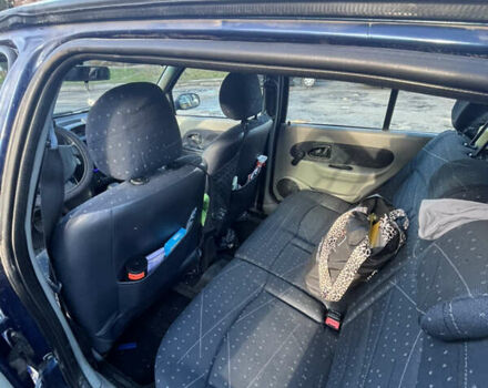 Синій Рено Кліо, об'ємом двигуна 1.4 л та пробігом 239 тис. км за 3700 $, фото 7 на Automoto.ua