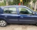 Синий Рено Клио, объемом двигателя 1.4 л и пробегом 295 тыс. км за 1000 $, фото 1 на Automoto.ua