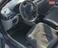 Синій Рено Кліо, об'ємом двигуна 1.4 л та пробігом 300 тис. км за 1900 $, фото 4 на Automoto.ua