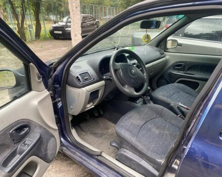 Синий Рено Клио, объемом двигателя 1.4 л и пробегом 300 тыс. км за 2200 $, фото 4 на Automoto.ua
